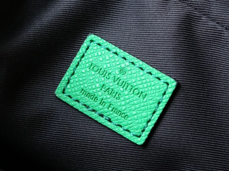 LV Satchel bags 4233H-2521