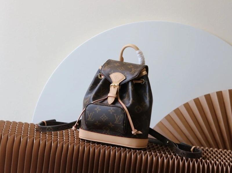 LV Backpacks 4233H-2531