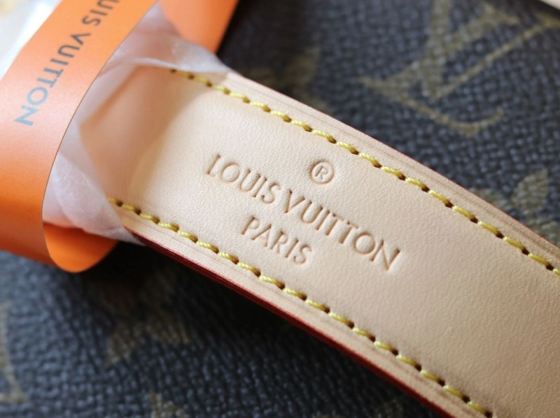 LV Cosmetic Bags 4233H-2532