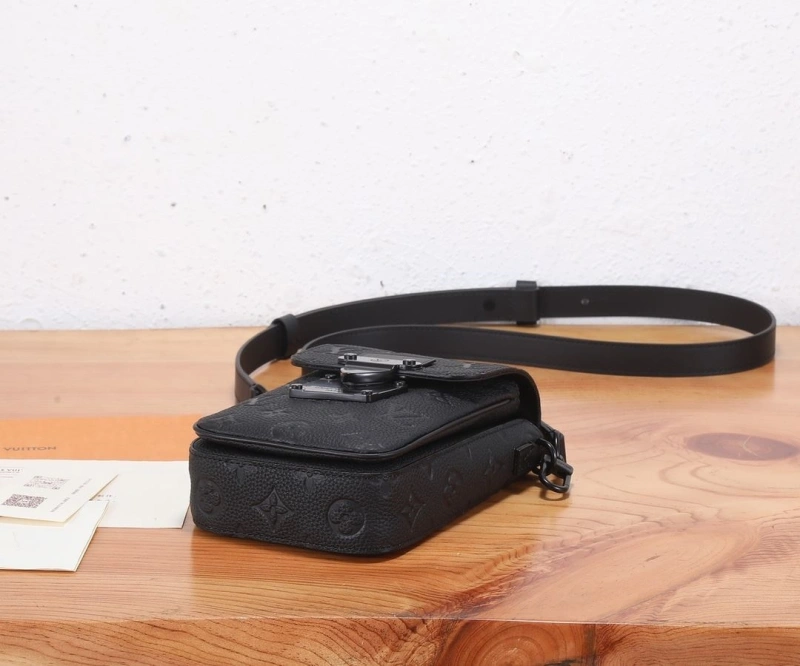 LV Satchel bags 4233H-2595