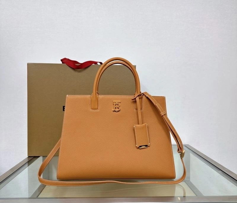 Burberry Shopping Bags 4237C-0072
