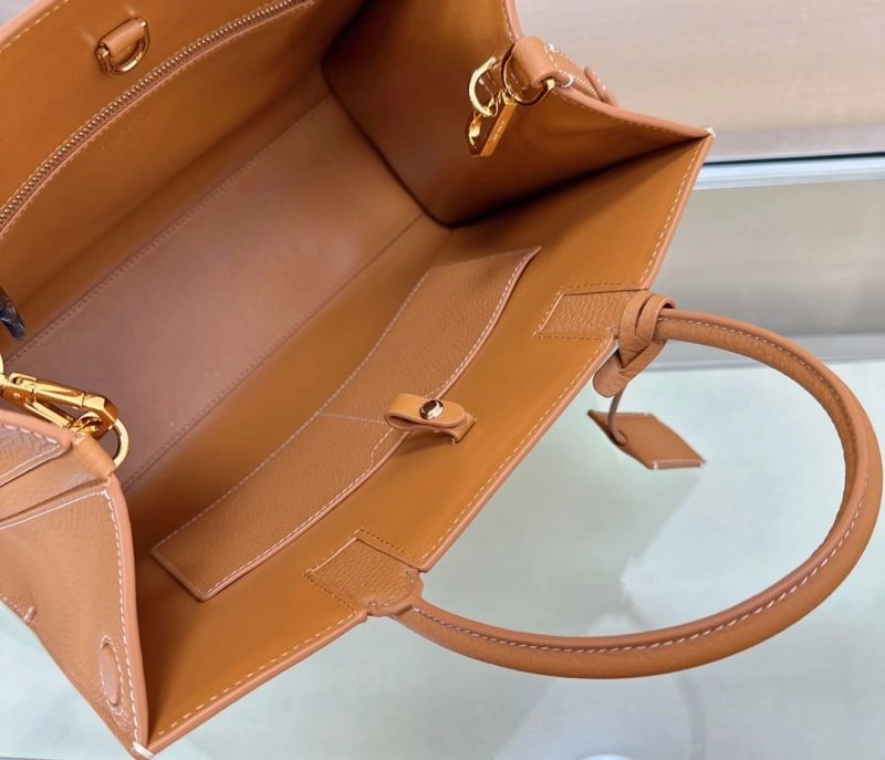 Burberry Shopping Bags 4237C-0072