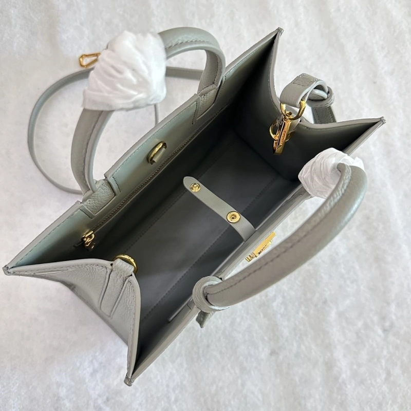 Burberry Top Handle Bags 4237F-0081