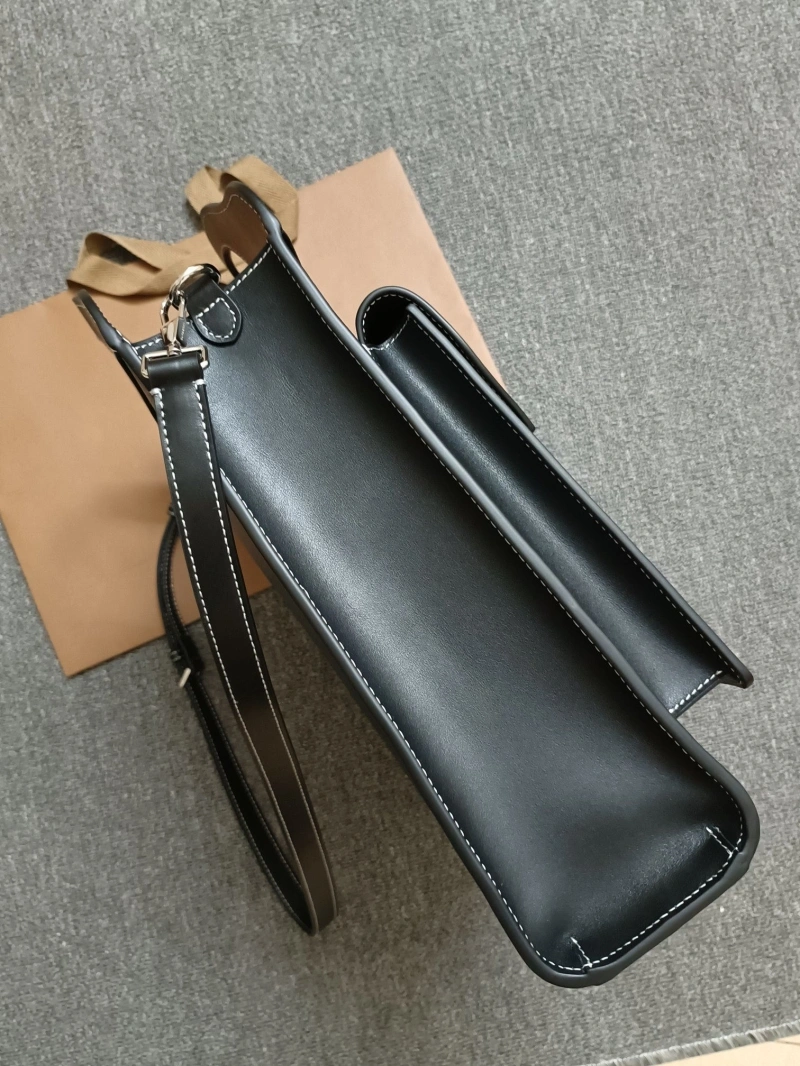 Burberry Top Handle Bags 4237F-0132