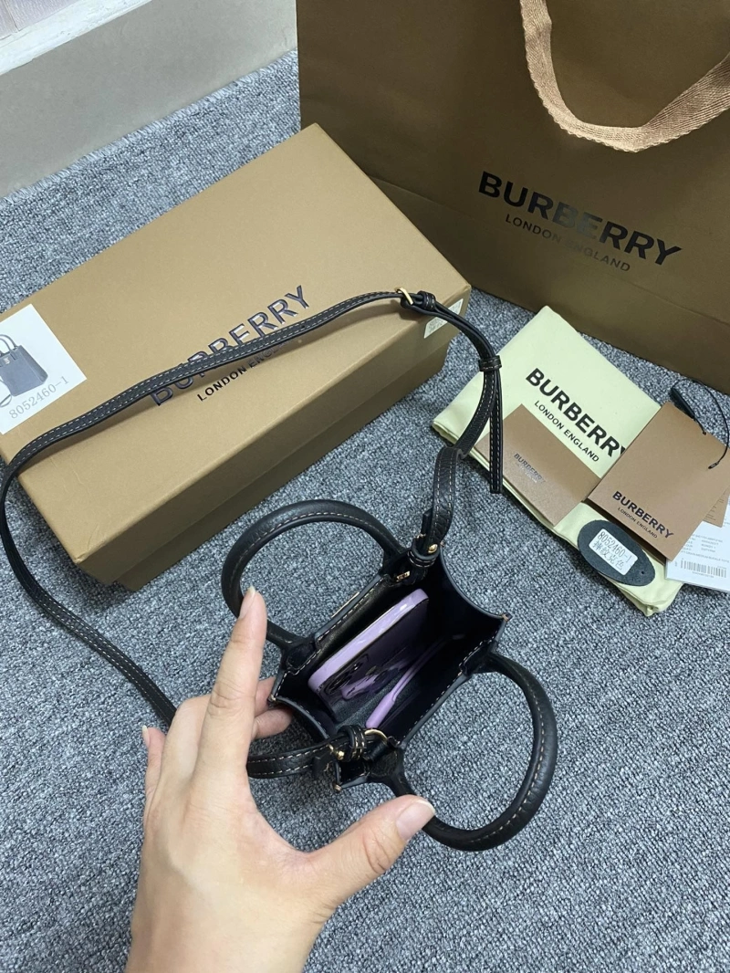 Burberry Top Handle Bags 4237F-0134
