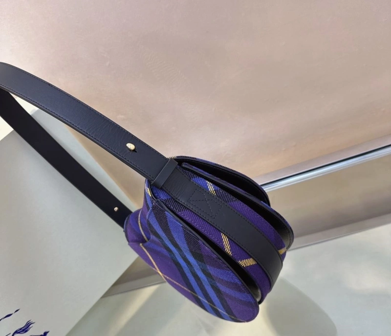 Burberry Top Handle Bags 4237F-0154