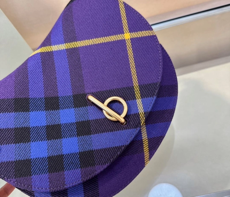 Burberry Top Handle Bags 4237F-0154