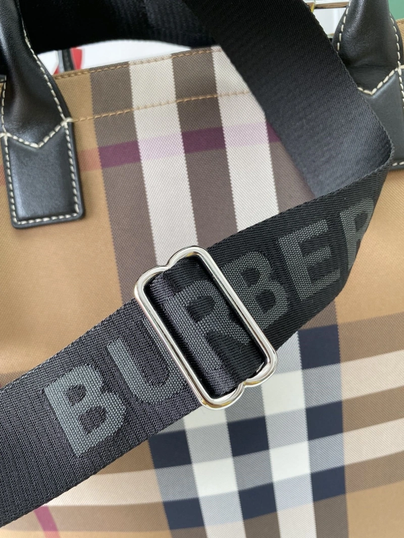 Burberry Shopping Bags 4237F-0172