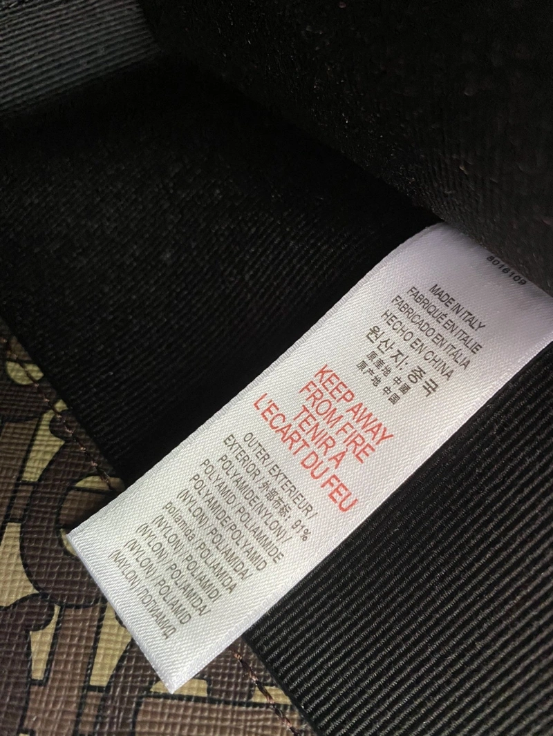 Burberry Shopping Bags 4237F-0181