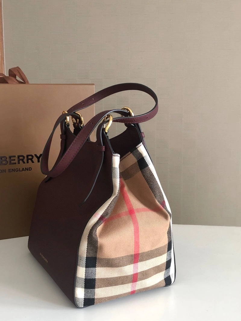 Burberry Shopping Bags 4237F-0201