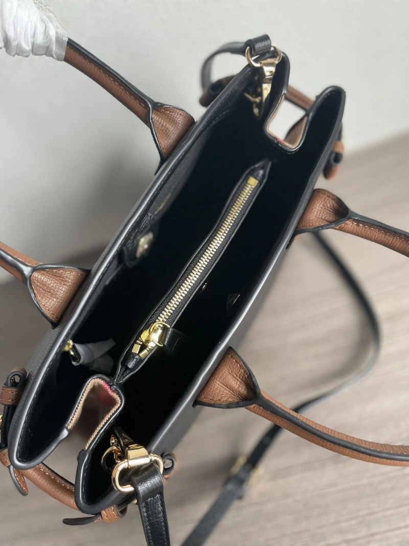 Bv*b*rry top handle bags 4237f-0206