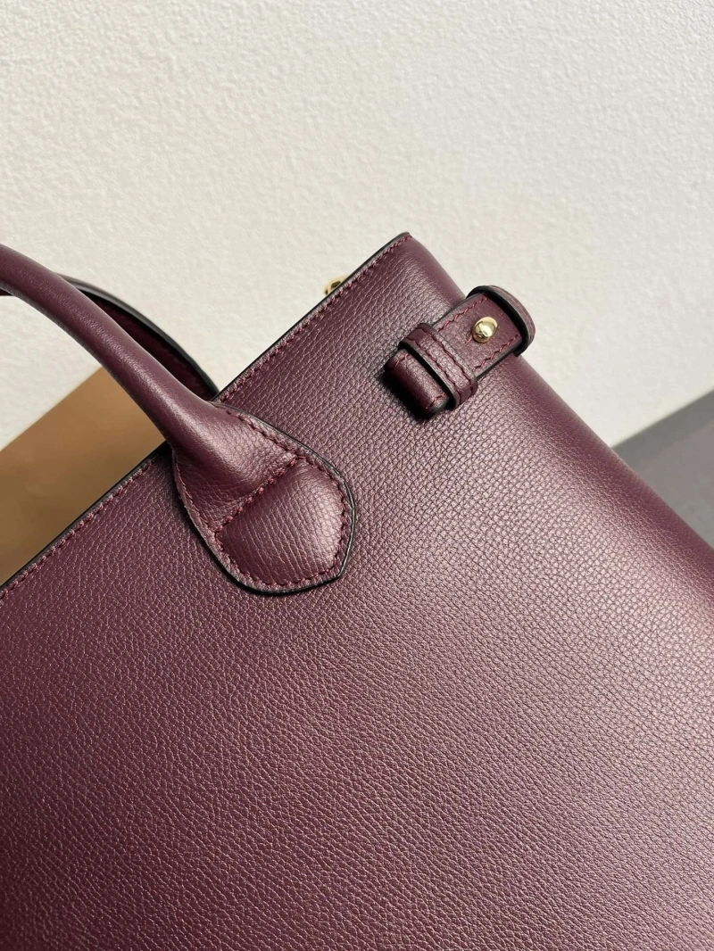 Burberry Top Handle Bags 4237F-0209