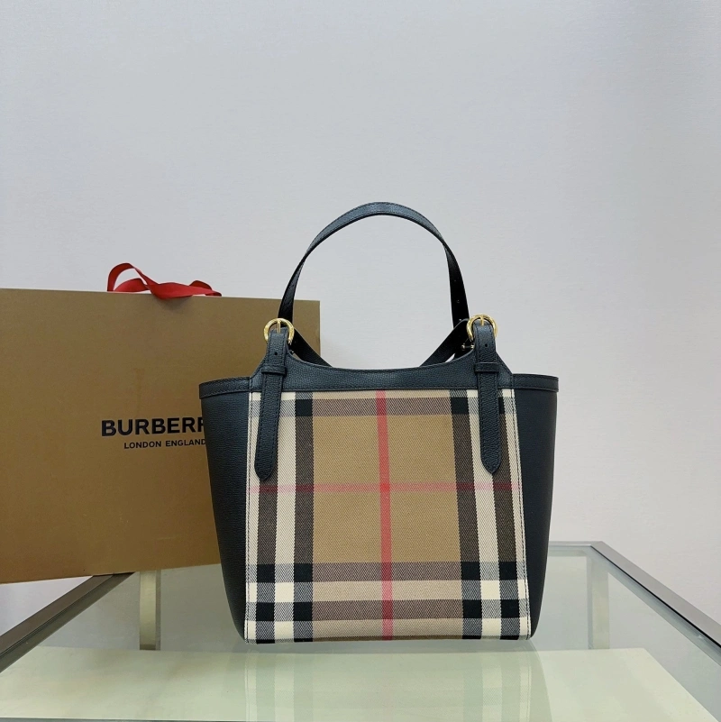 Burberry Shopping Bags 4237F-0222