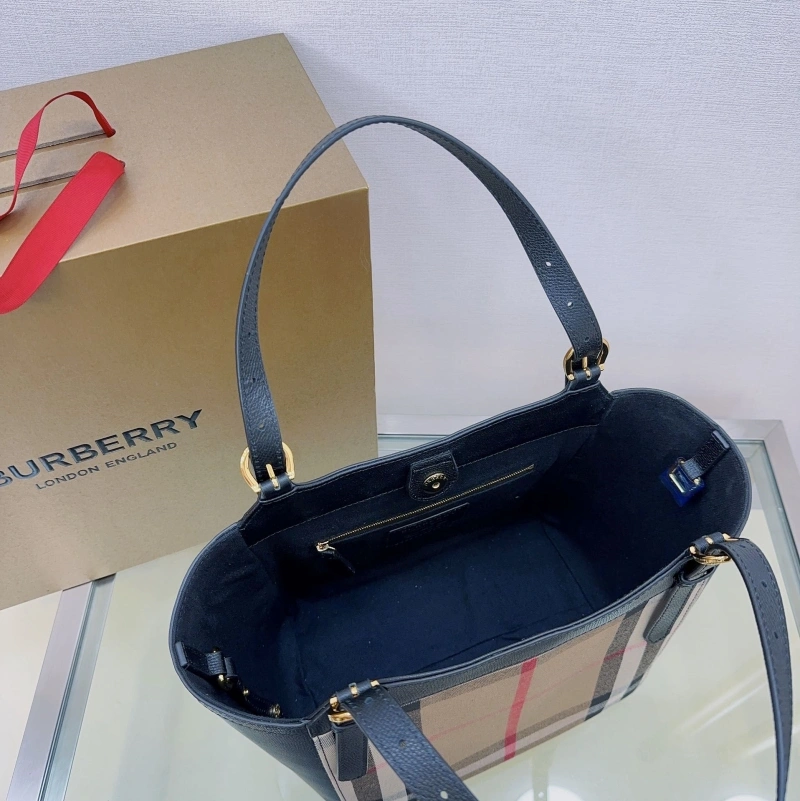 Burberry Shopping Bags 4237F-0222