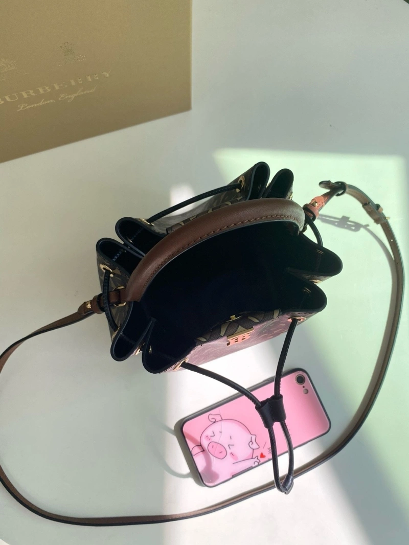 Burberry Bucket Bags 4237F-0242