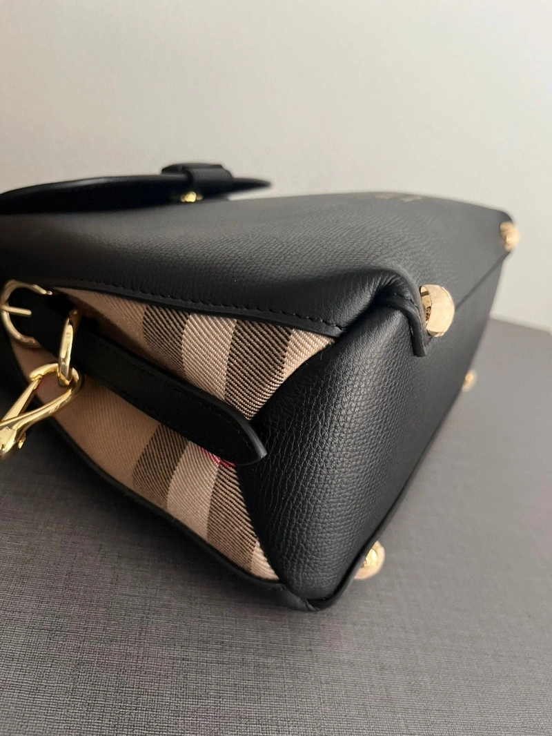 Burberry Top Handle Bags 4237F-0254