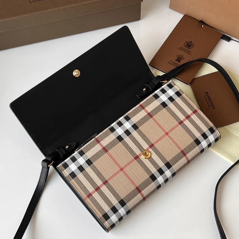 Burberry Wallets 4237F-0256