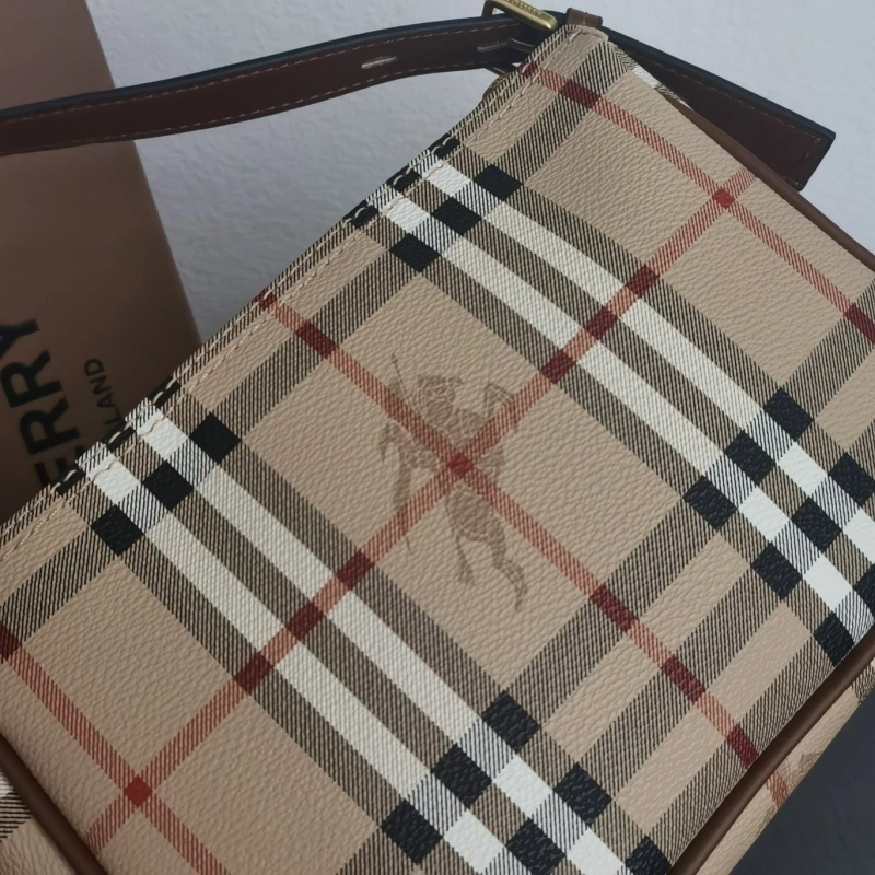 Burberry Top Handle Bags 4237F-0261