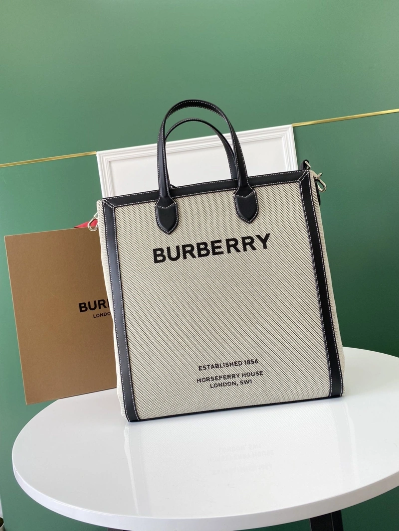 Burberry Shopping Bags 4237F-0272