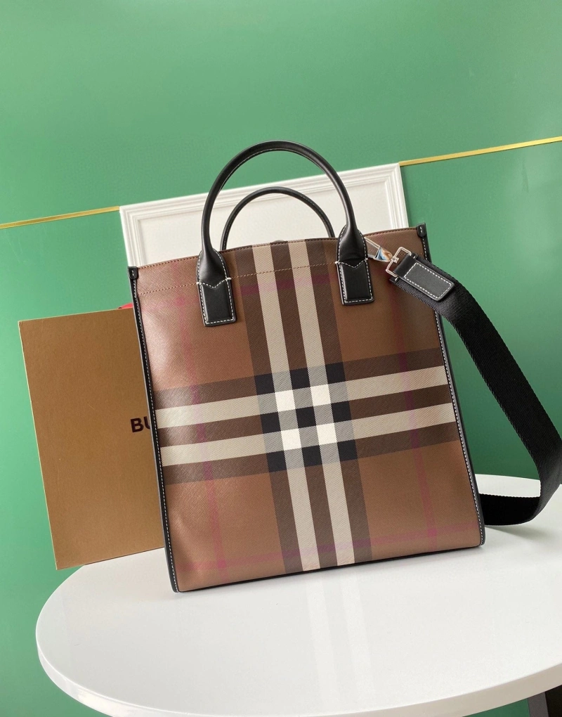 Burberry Shopping Bags 4237F-0274