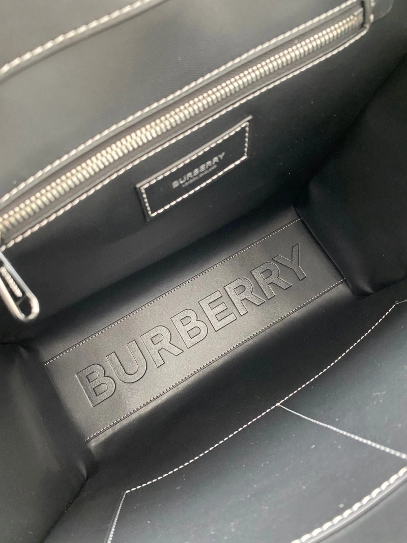 Burberry Shopping Bags 4237F-0274