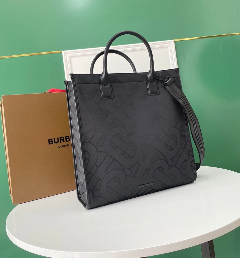 Burberry Shopping Bags 4237F-0275