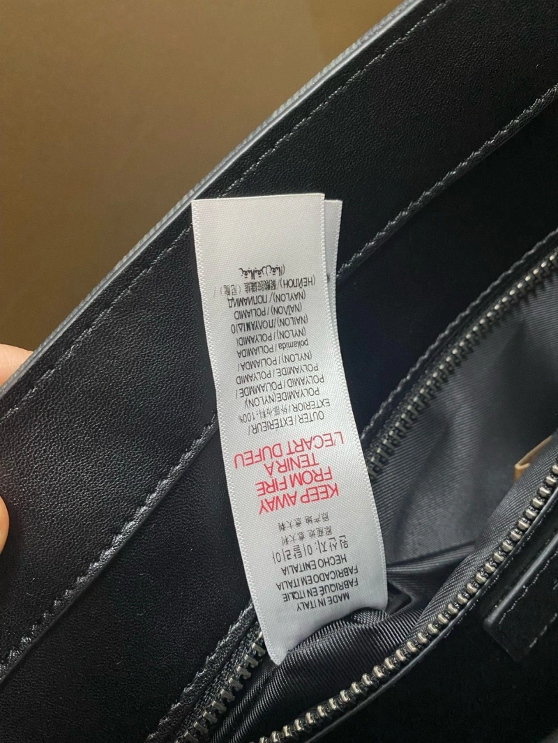 Burberry Shopping Bags 4237F-0277