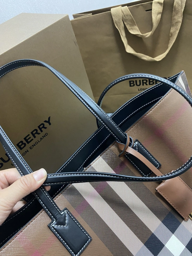 Burberry Shopping Bags 4237F-0285