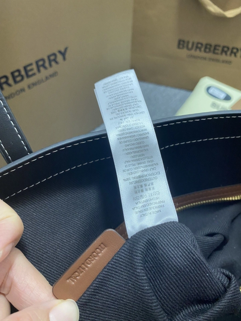 Burberry Shopping Bags 4237F-0285