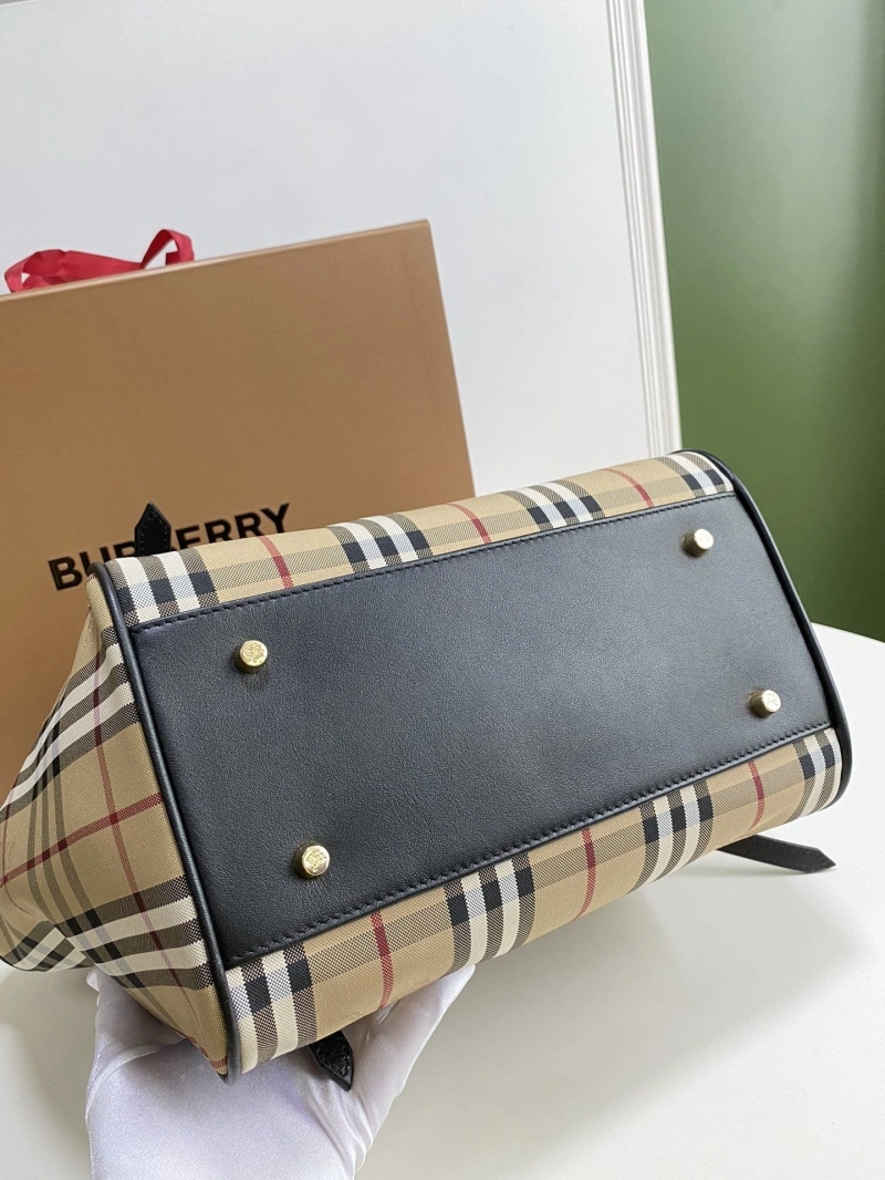 Burberry Shopping Bags 4237F-0306