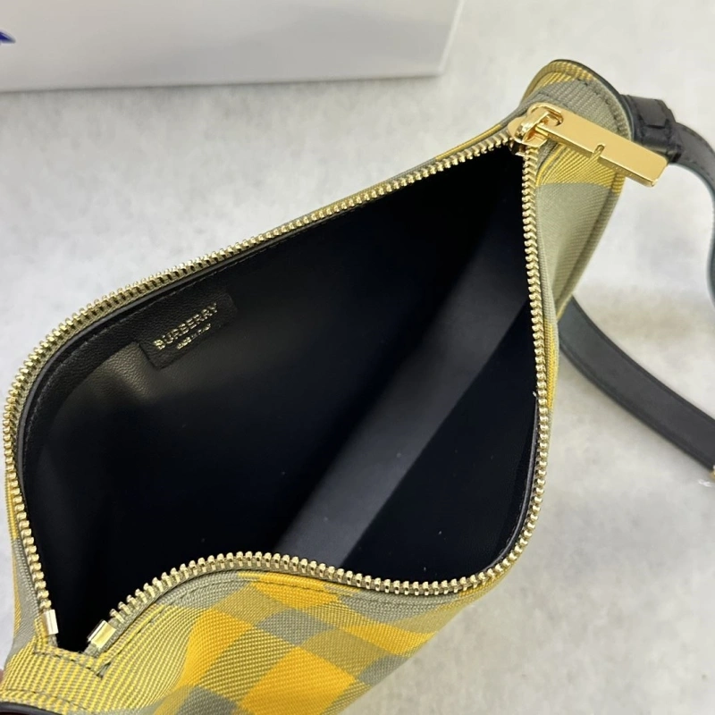 Burberry Top Handle Bags 4237F-0325