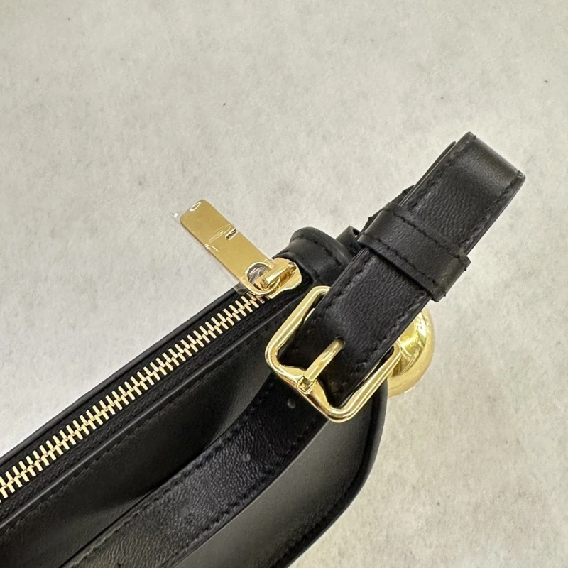 Bv*b*rry top handle bags 4237f-0326