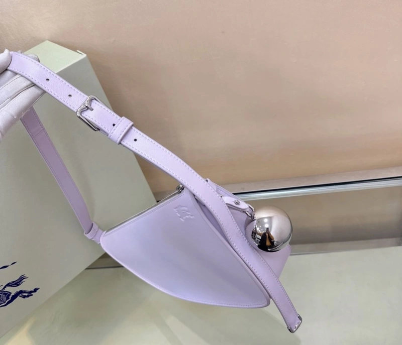 Burberry Top Handle Bags 4237F-0329