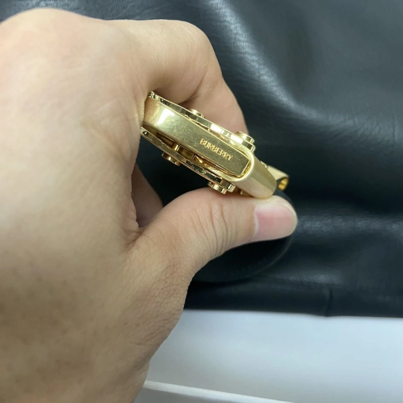 Burberry Top Handle Bags 4237F-0340