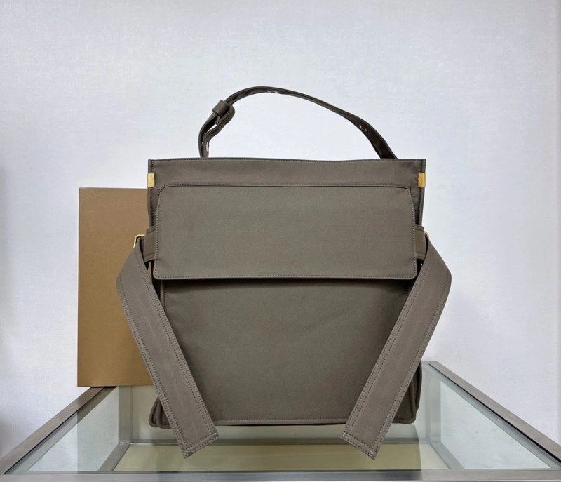 Burberry Backpacks 4237F-0366