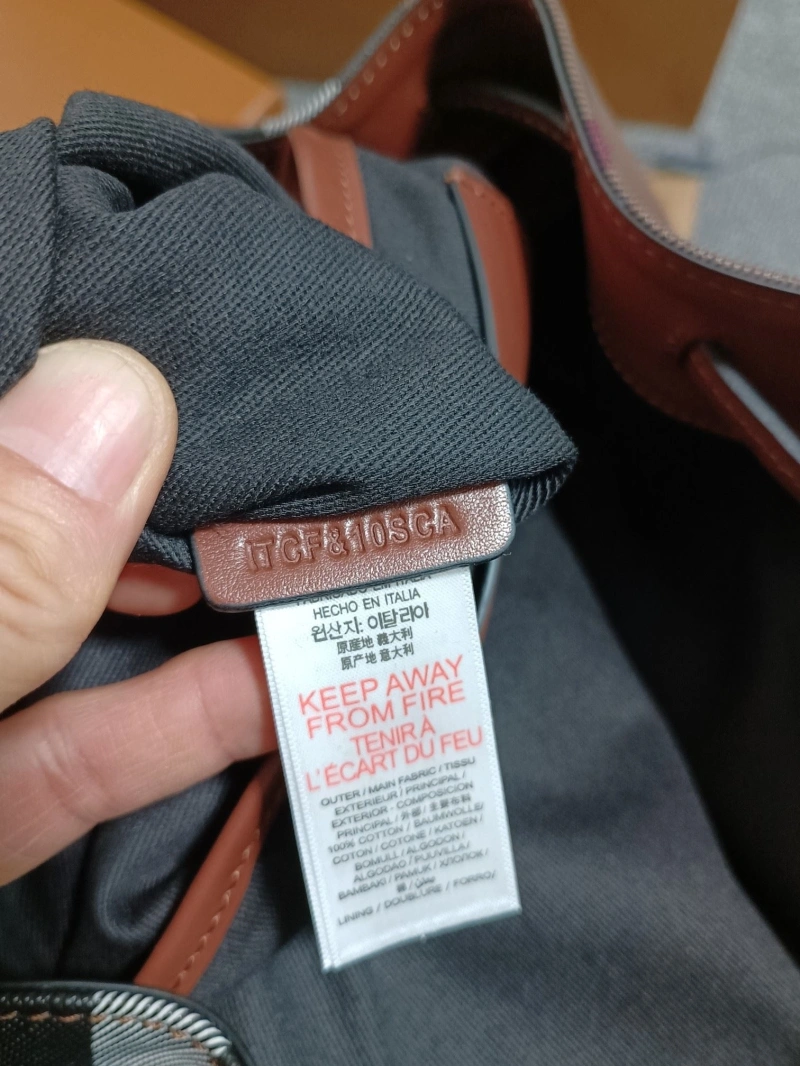 Burberry Backpacks 4237F-0383