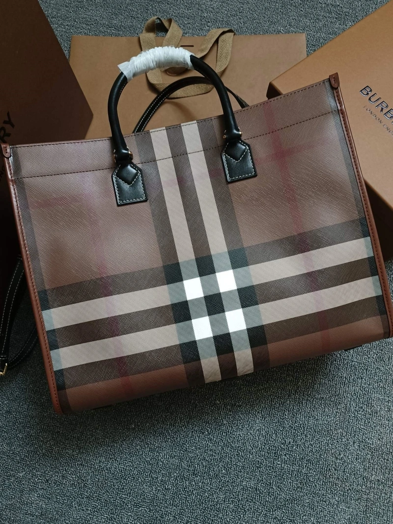 Burberry Shopping Bags 4237F-0384