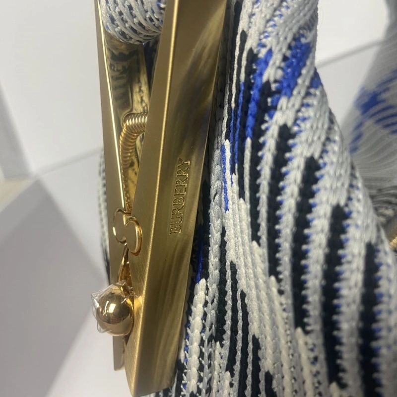 Bv*b*rry top handle bags 4237f-0422