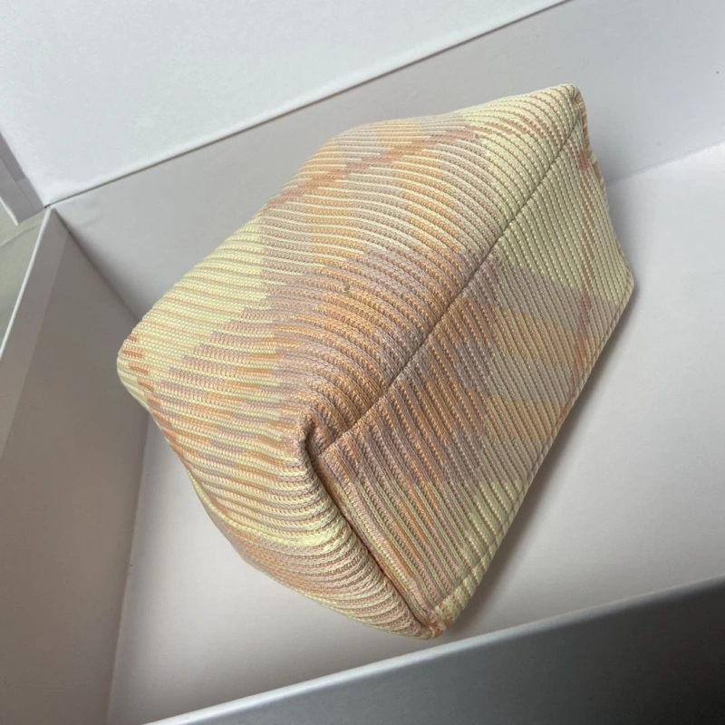 Burberry Top Handle Bags 4237F-0424