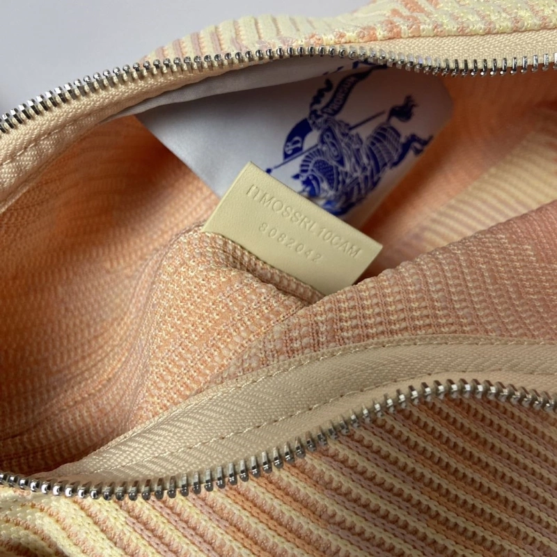 Burberry Top Handle Bags 4237F-0424