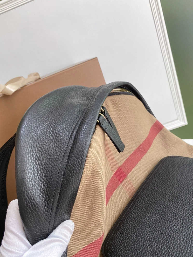 Burberry Backpacks 4237F-0441