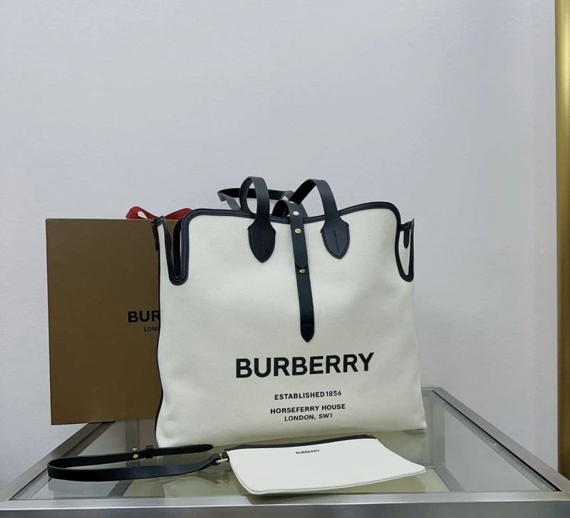 Burberry Shopping Bags 4237F-0461