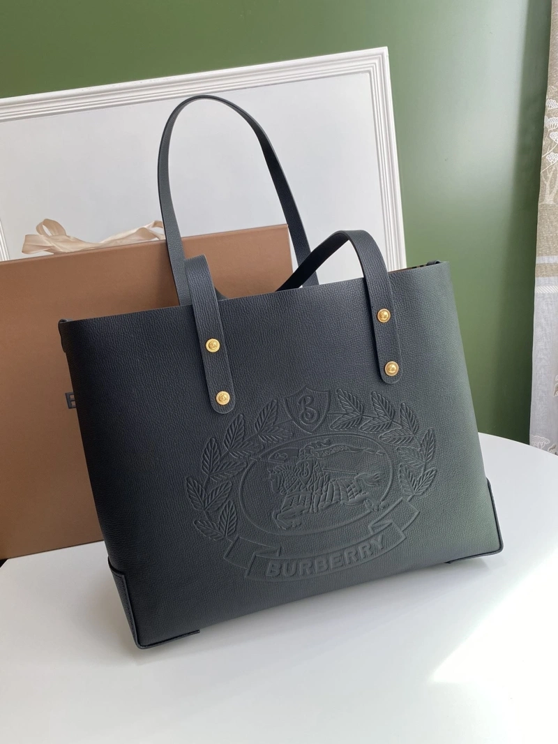 Burberry Shopping Bags 4237F-0496