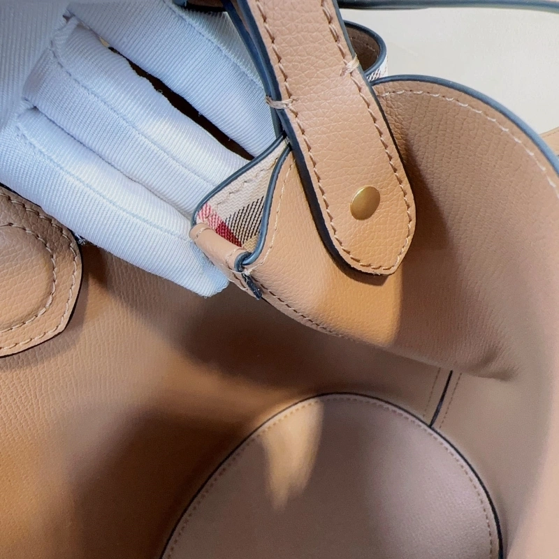 Burberry Bucket Bags 4237F-0525