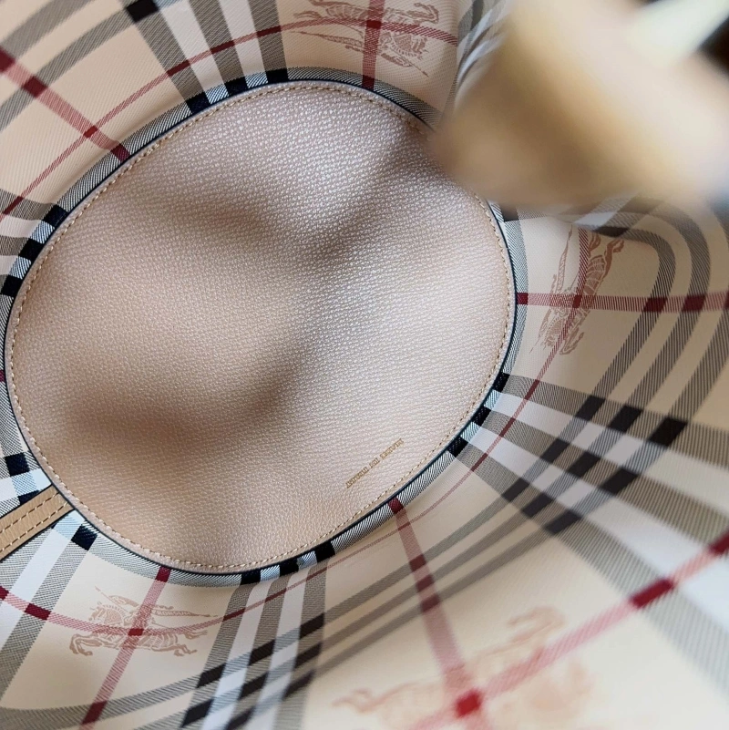 Burberry Bucket Bags 4237F-0528