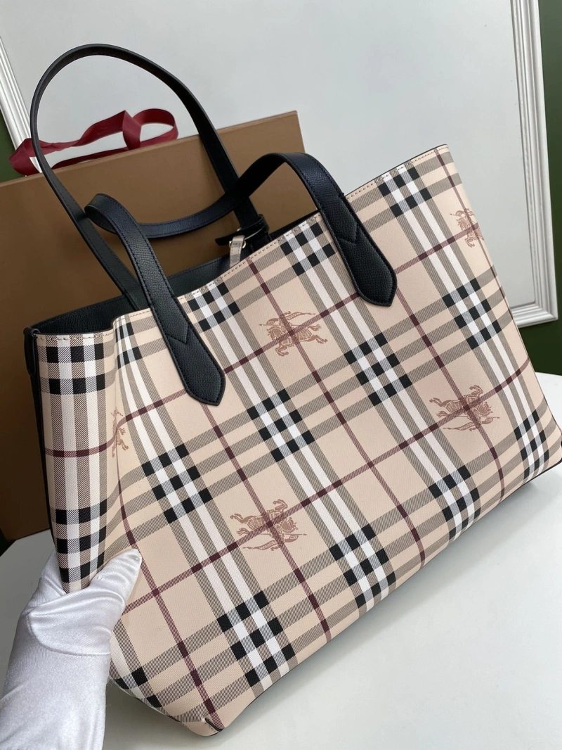 Burberry Shopping Bags 4237F-0531