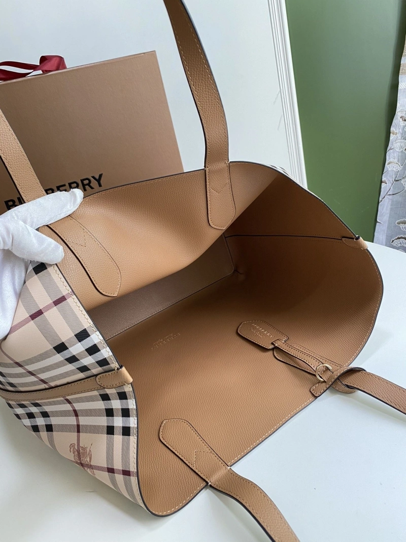 Burberry Shopping Bags 4237F-0532