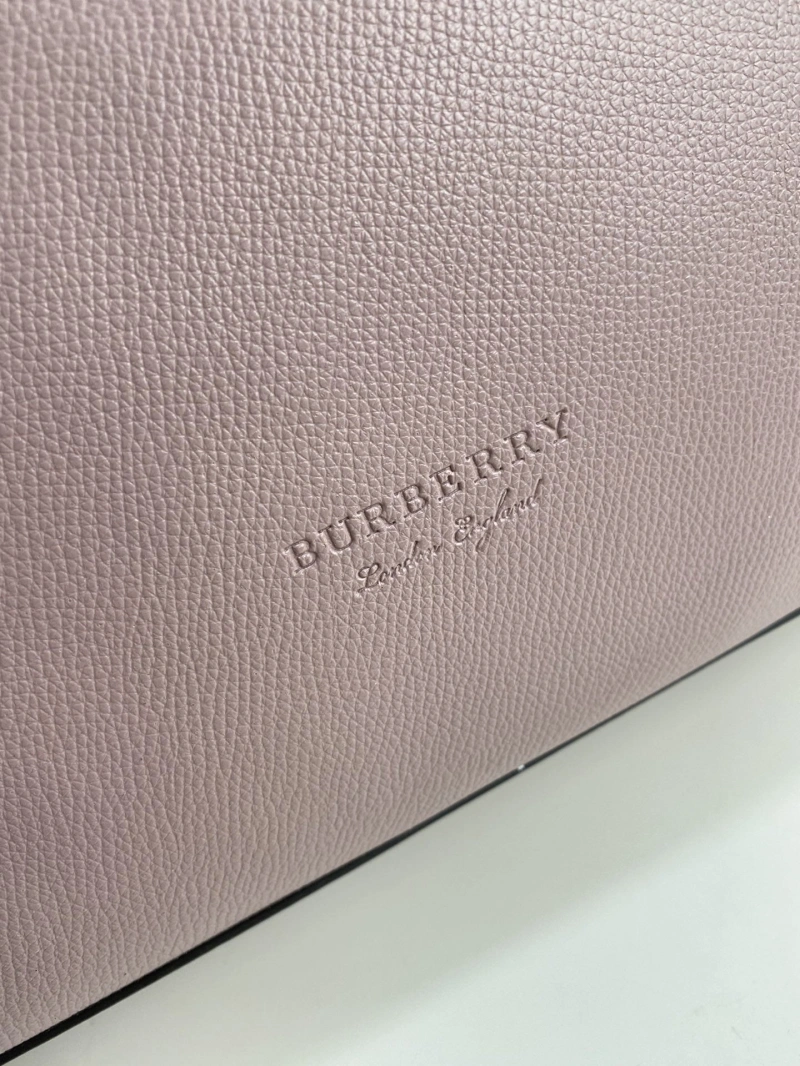 Burberry Shopping Bags 4237F-0533