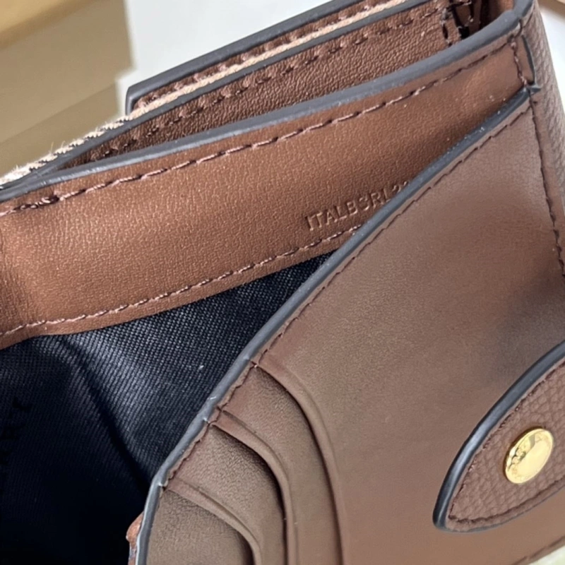 Burberry Wallets 4237F-0543