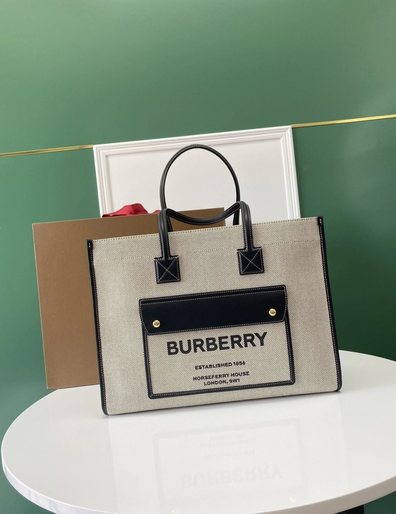 Burberry Shopping Bags 4237H-0028